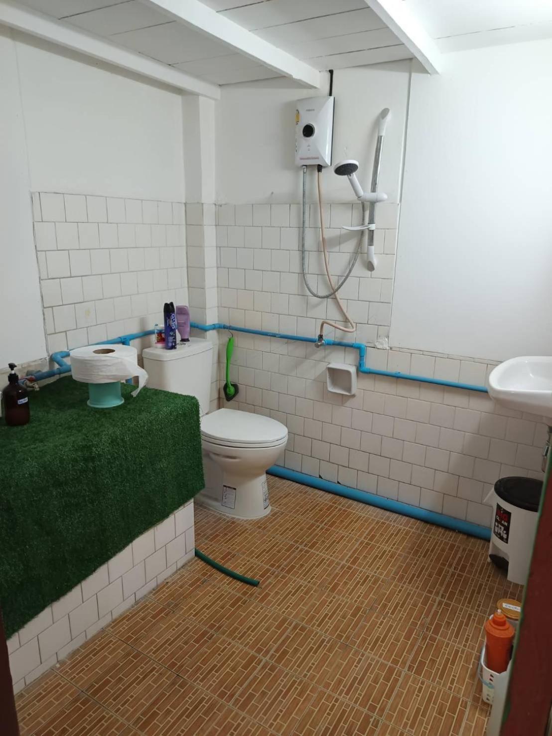 Sleep Break Hostel Sathon Bangkok Bagian luar foto