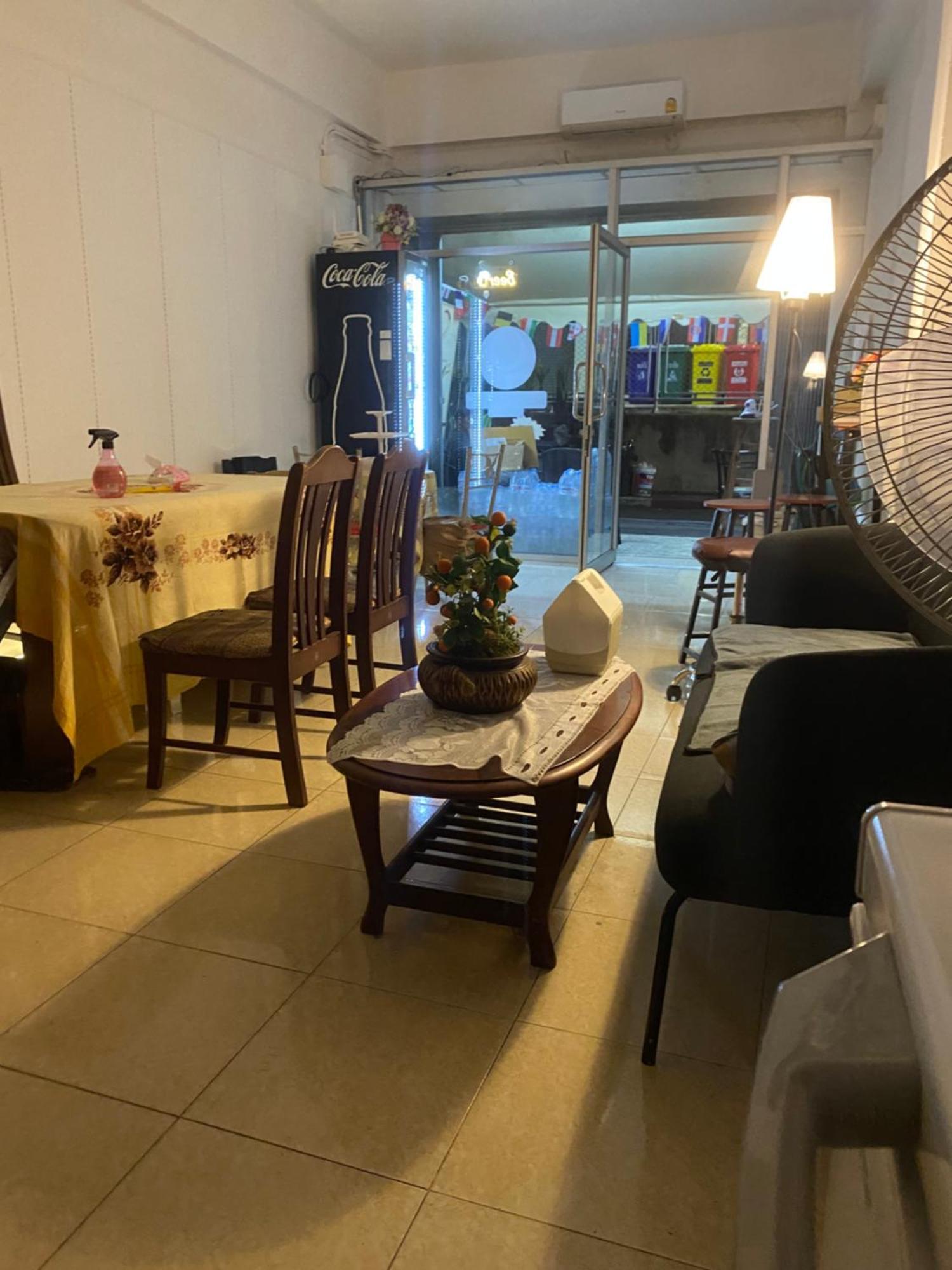 Sleep Break Hostel Sathon Bangkok Bagian luar foto
